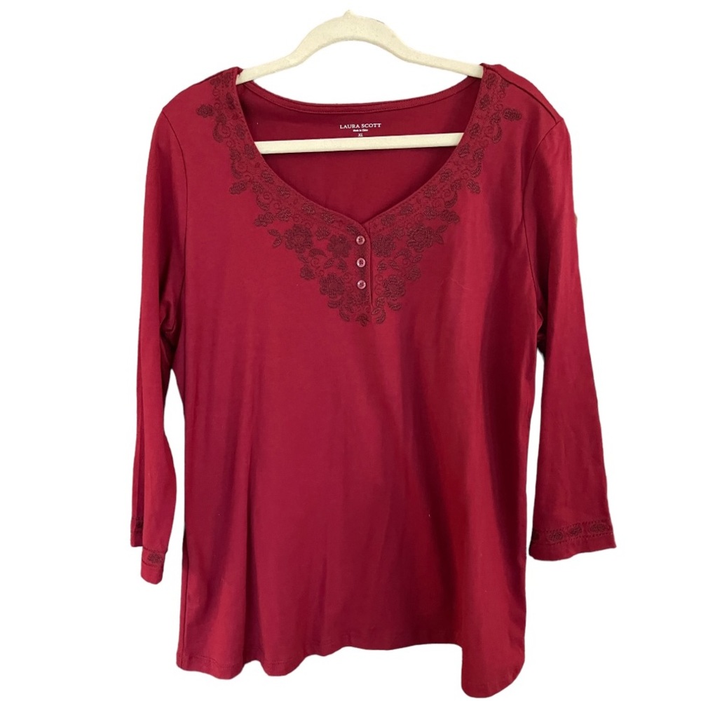 Laura Scott‎ Red V-Neck Embroidered Blouse XL